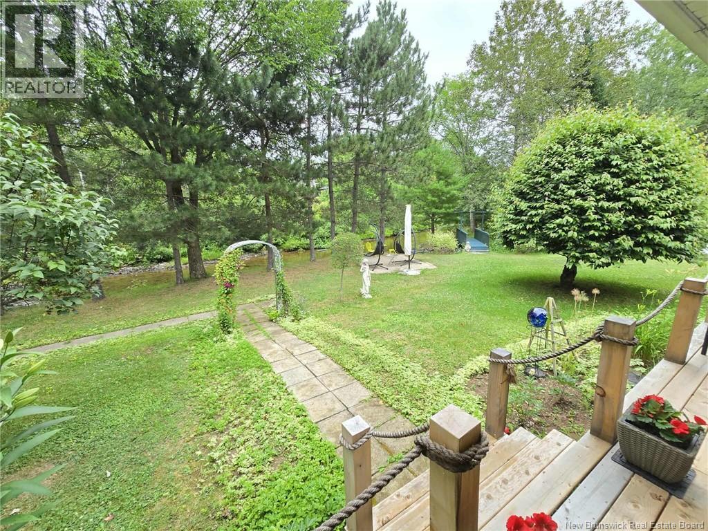 398 Linda Street, Beresford, New Brunswick E8K 2C9 - Photo 9 - NB123738