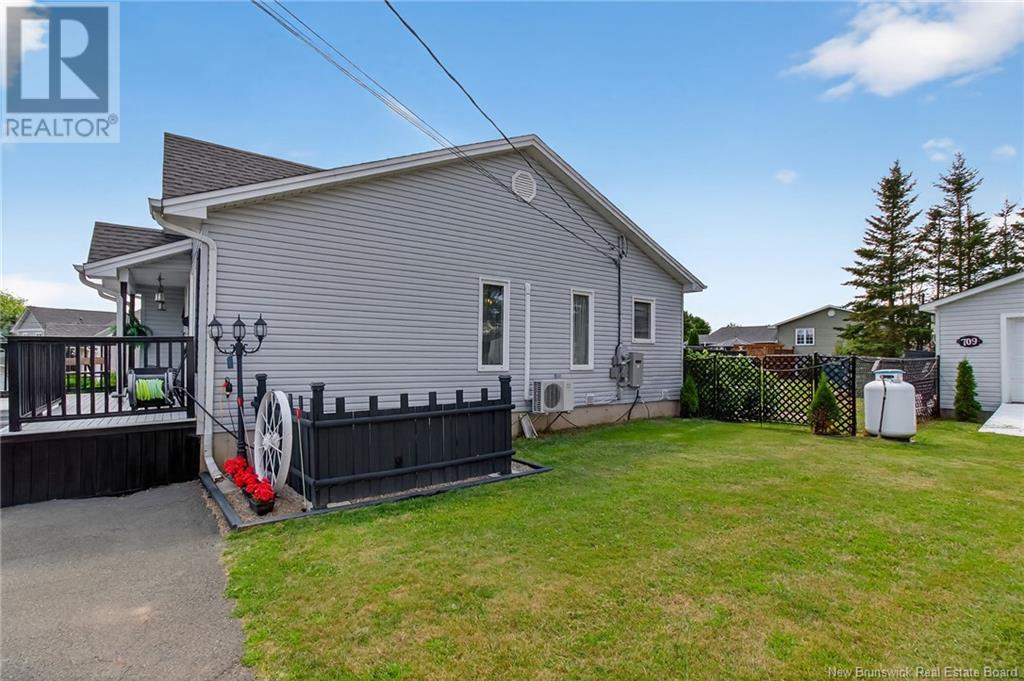 709 Boudreau Street, Dieppe, New Brunswick  E1A 6X5 - Photo 42 - NB123778