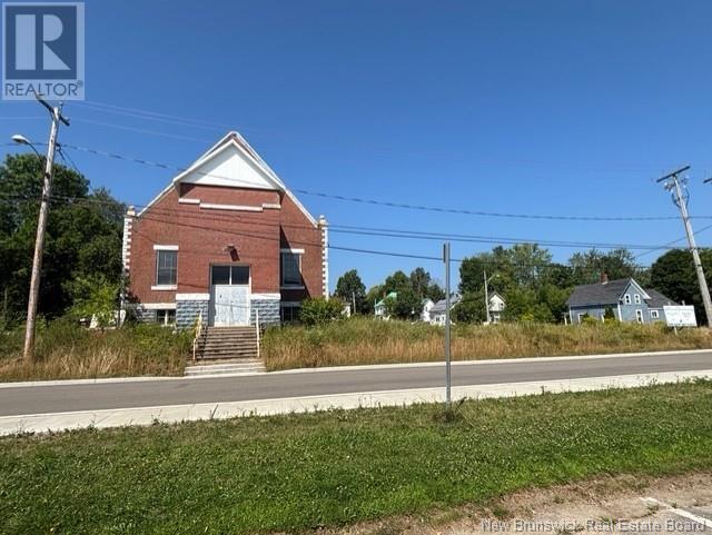 8 School Street, St. Stephen, New Brunswick  E3L 2N3 - Photo 2 - NB123922