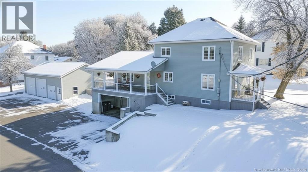 21 Hillcrest Avenue, Hartland, New Brunswick