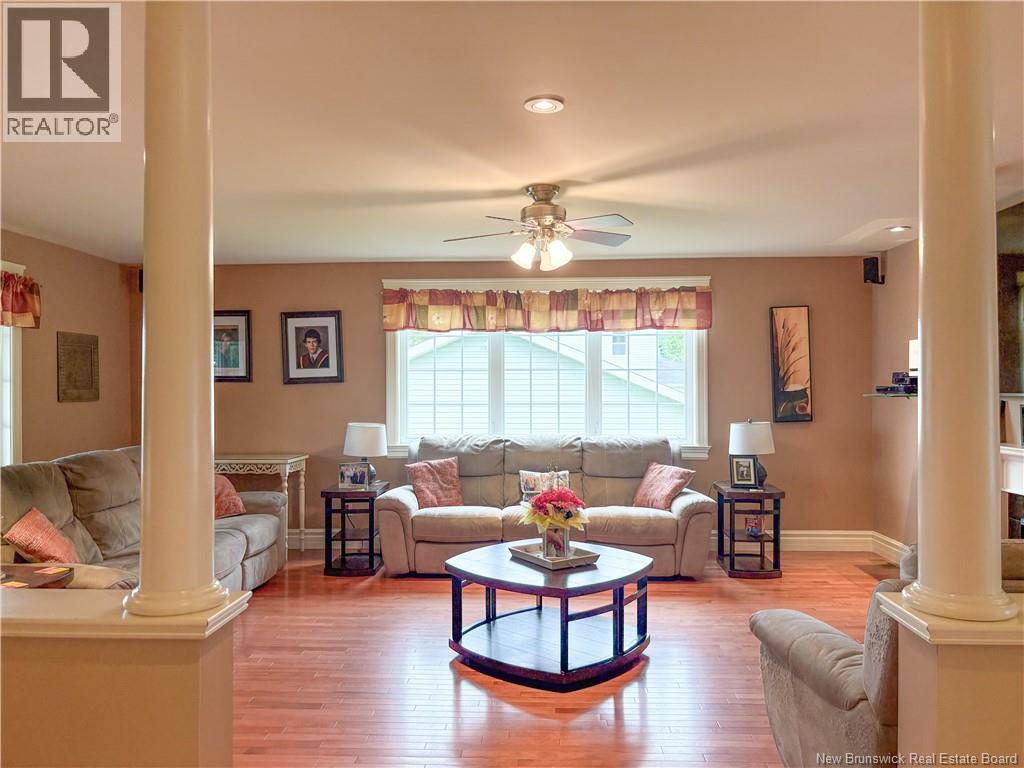 21 Hillcrest Avenue, Hartland, New Brunswick  E7P 1M7 - Photo 12 - NB123999