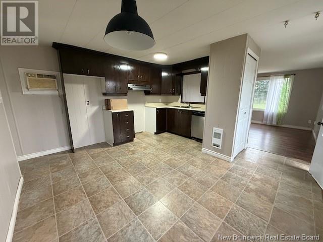 717 Des Pionniers Avenue, Balmoral, New Brunswick  E8E 1B3 - Photo 3 - NB124021