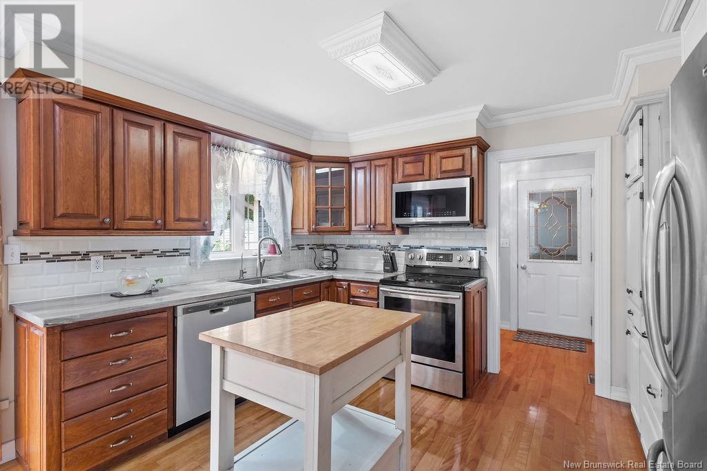 10 Cedar Street, Miramichi, New Brunswick  E1N 3M8 - Photo 3 - NB124140