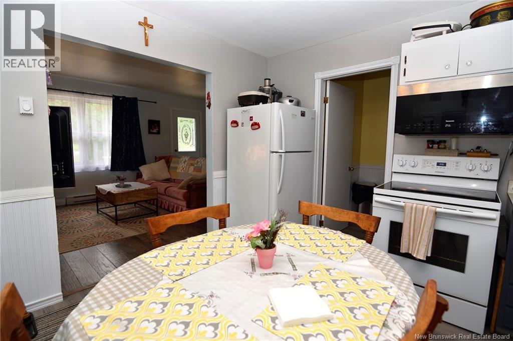 82 Old Harvey Road, Mcadam, New Brunswick  E6J 1B8 - Photo 6 - NB124381