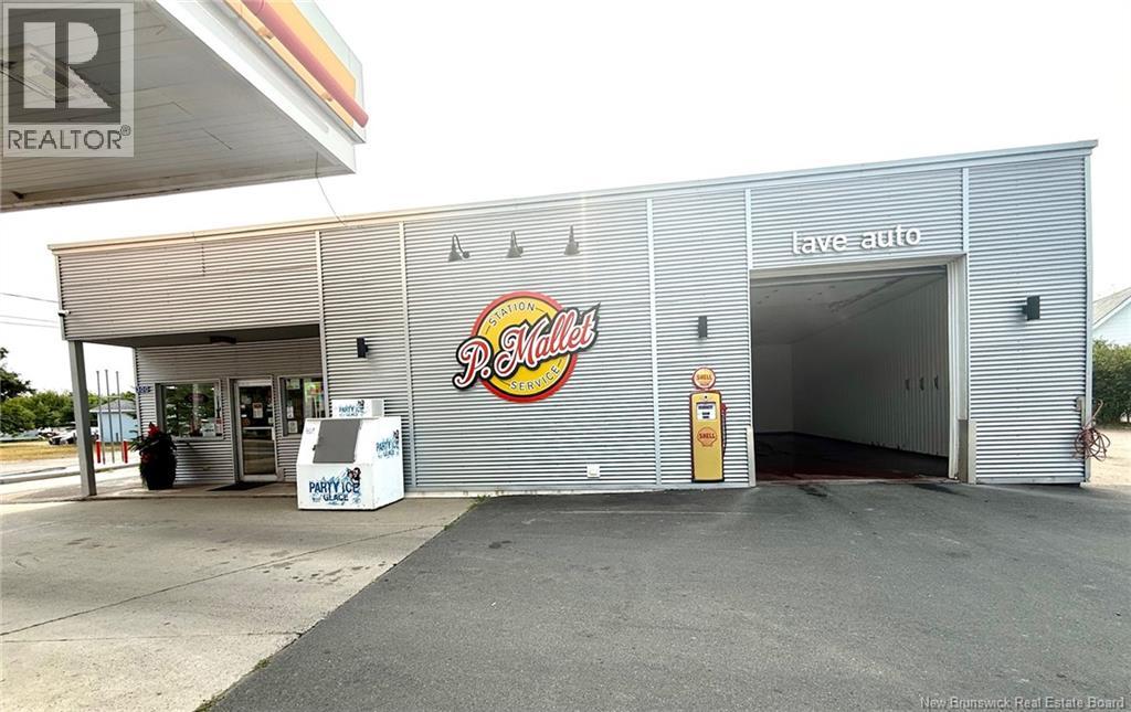 300 1ere rue (route 113), Shippagan, New Brunswick