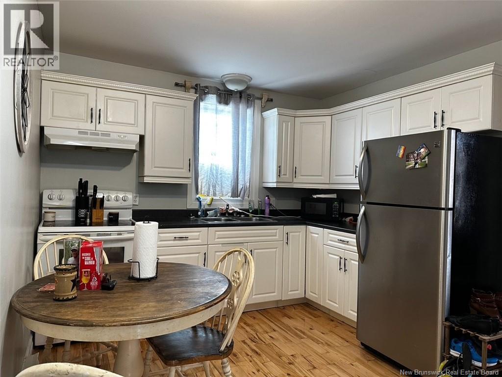 10 Boucher Street, Campbellton, New Brunswick  E3N 2P1 - Photo 9 - NB124576