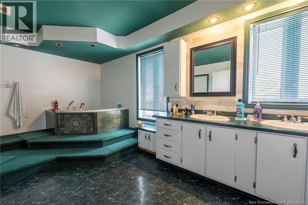 729 Route 260, Saint-Quentin, New Brunswick  E8A 2L7 - Photo 19 - NB124704