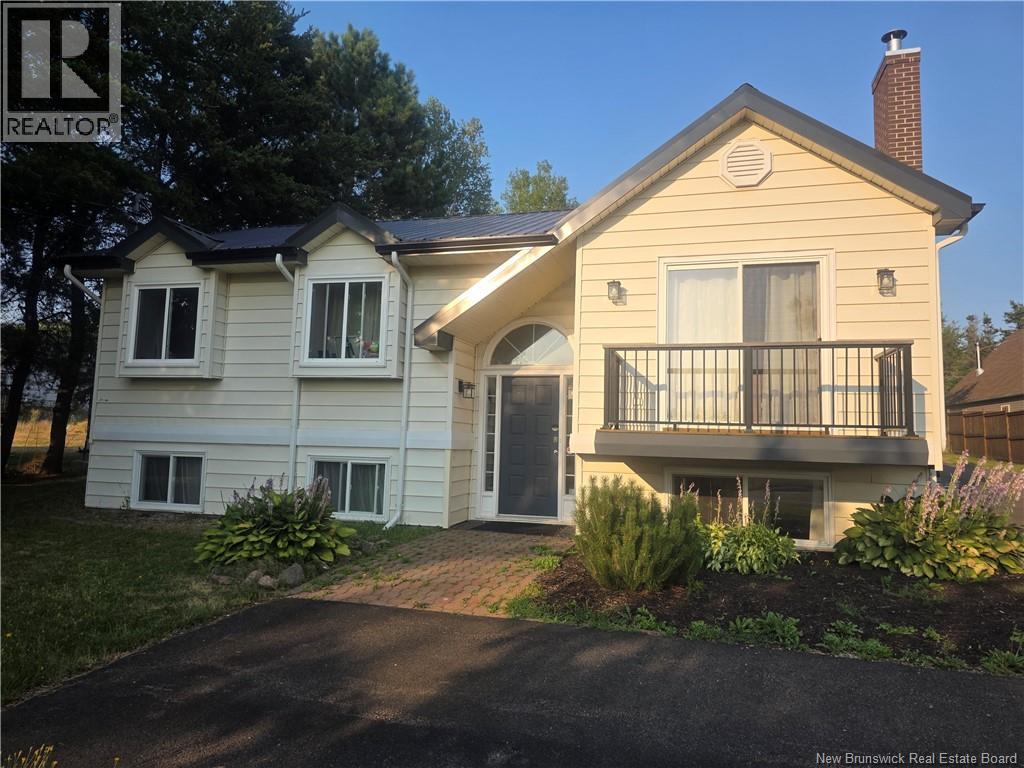 1828 Amirault Street, Dieppe, New Brunswick E1A 7J8 - Photo 1 - NB124953