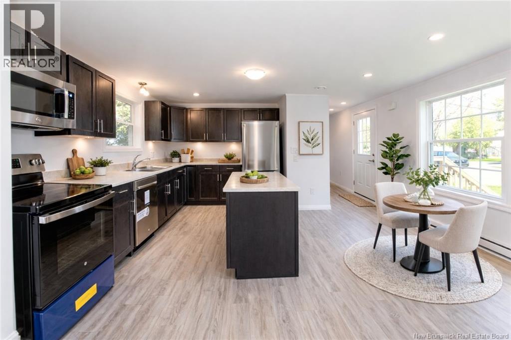 11 Willowgrove Street, Moncton, New Brunswick  E1H 3C2 - Photo 2 - NB125047