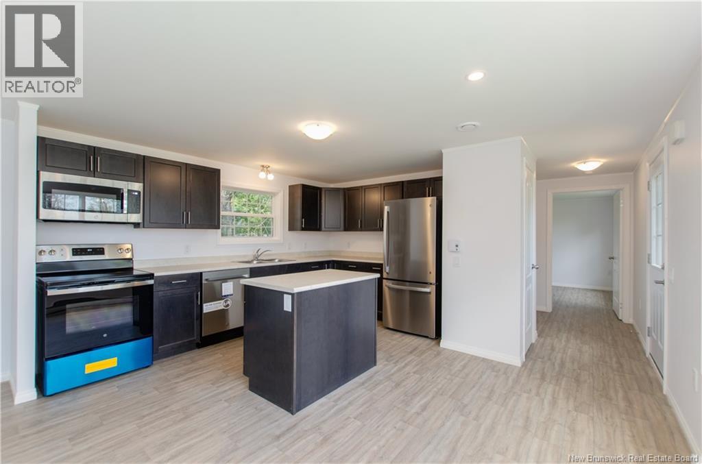 11 Willowgrove Street, Moncton, New Brunswick  E1H 3C2 - Photo 4 - NB125047