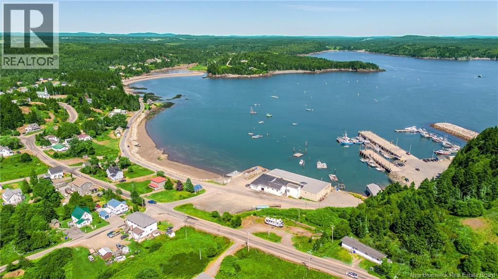 639 Main Street, Beaver Harbour, New Brunswick  E5H 1N8 - Photo 4 - NB125068