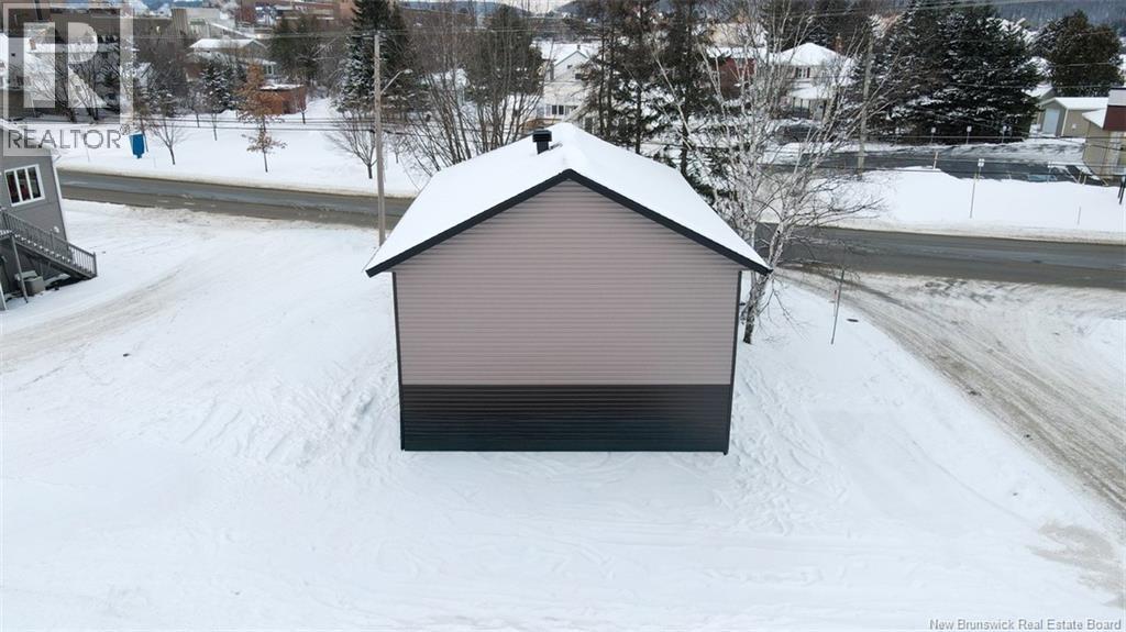 369 Victoria Street, Edmundston, New Brunswick  E3V 2K1 - Photo 6 - NB125098