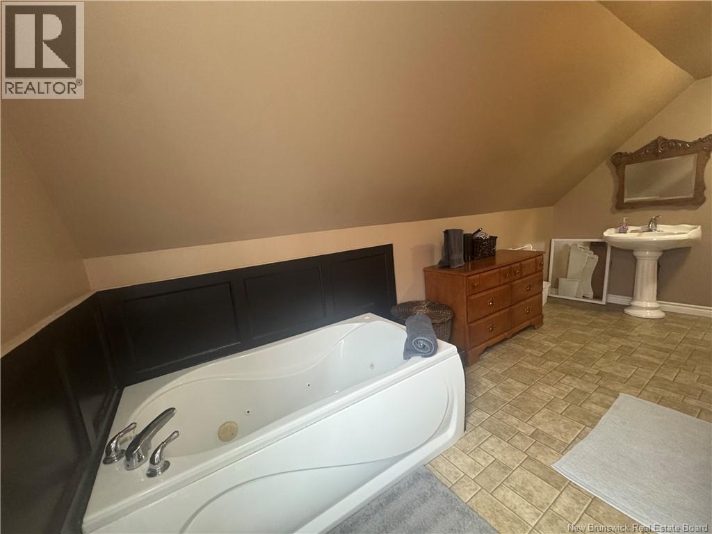 1088 Route 776, Grand Manan Island, New Brunswick  E5G 1A5 - Photo 38 - NB125122