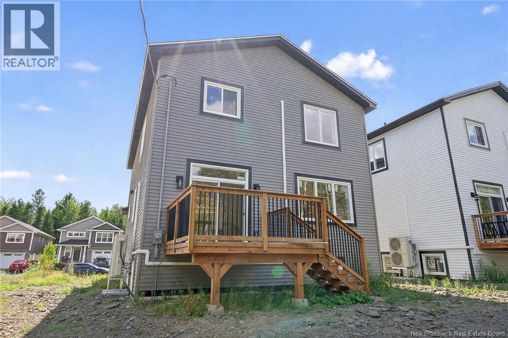 18 Weavers Way, Fredericton, New Brunswick E3A 3P8 - Photo 2 - NB125624