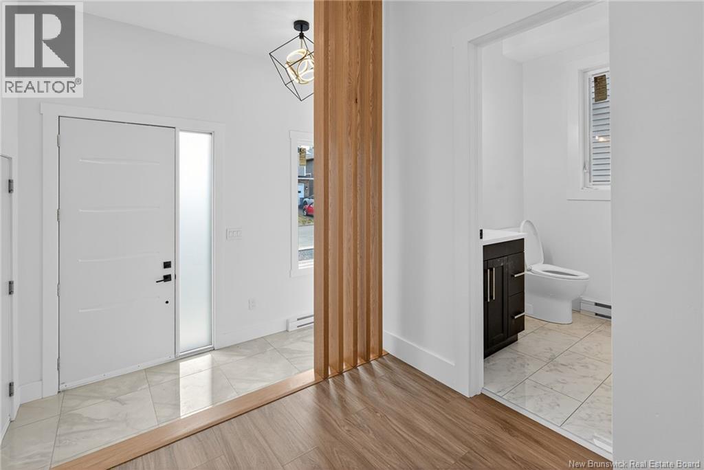 18 Weavers Way, Fredericton, New Brunswick E3A 3P8 - Photo 7 - NB125624