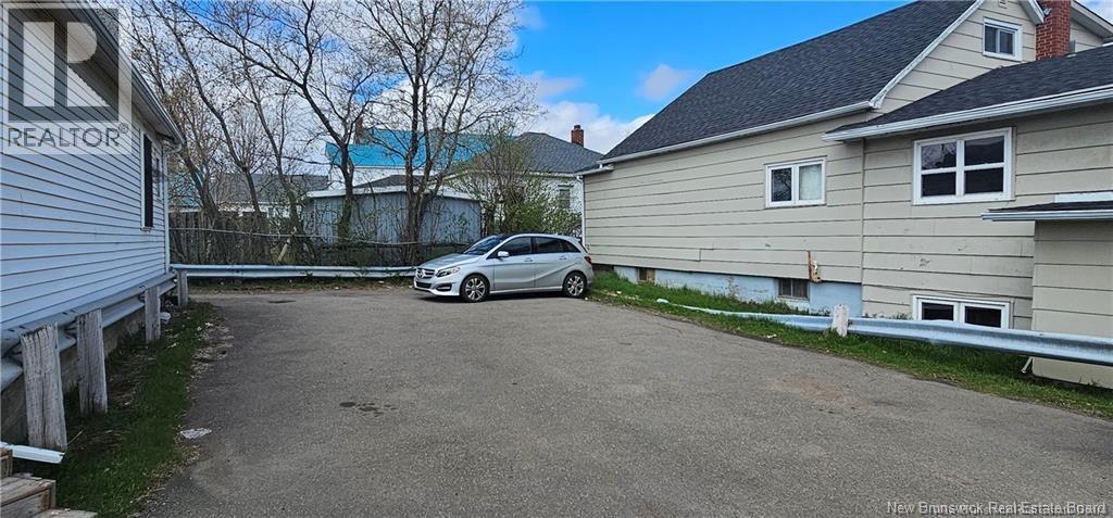 815 Mountain Road, Moncton, New Brunswick E1C 2R7 - Photo 2 - NB125754
