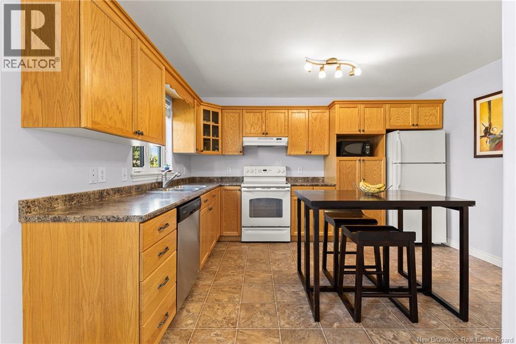 137 Damien, Dieppe, New Brunswick  E1A 0G2 - Photo 6 - NB125693