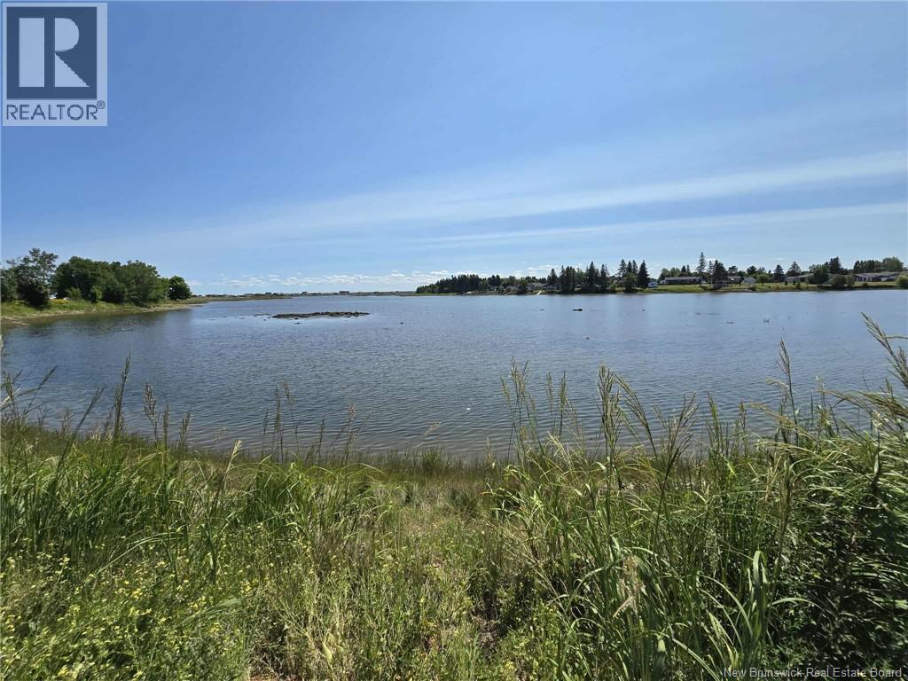 804 St Pierre Crescent, Beresford, New Brunswick  E8K 1S1 - Photo 10 - NB125896