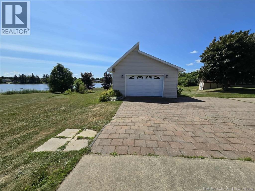 804 St Pierre Crescent, Beresford, New Brunswick  E8K 1S1 - Photo 9 - NB125896