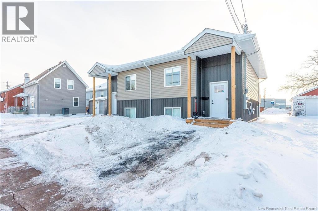 12-14 Cedar Street, Moncton, New Brunswick E1C 7L2 - Photo 3 - NB125930