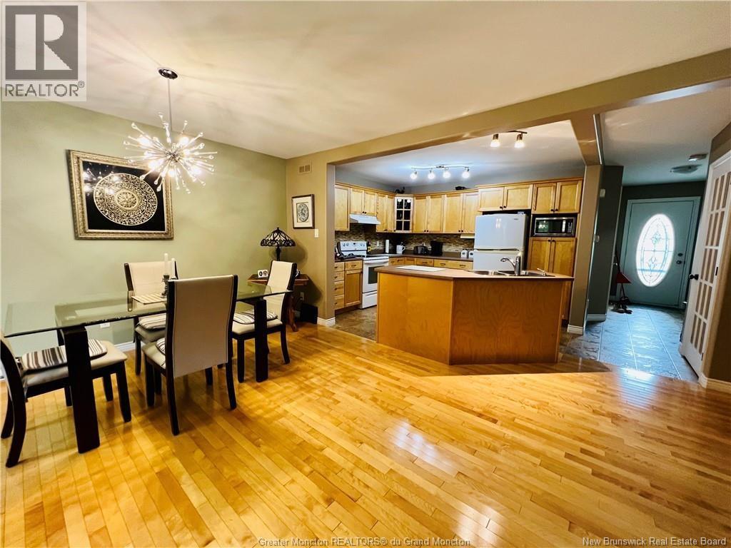 148 Damien Street, Dieppe, New Brunswick  E1A 0H3 - Photo 6 - NB126023