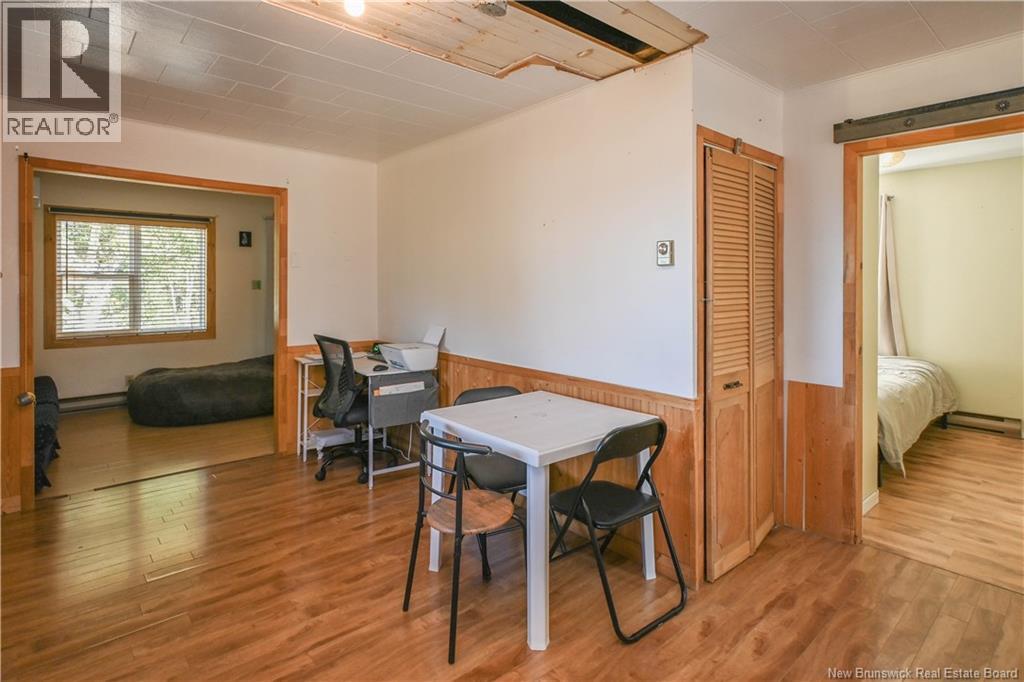 336 Saint-Pierre O. Boulevard, Caraquet, New Brunswick E1W 1A3 - Photo 15 - NB126054