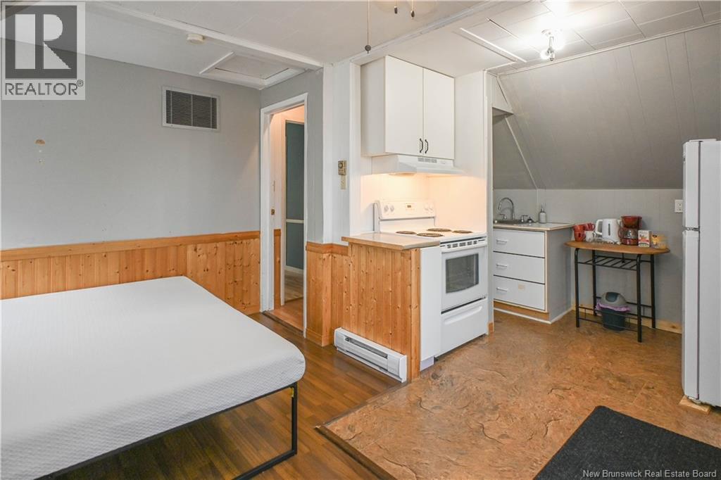 336 Saint-Pierre O. Boulevard, Caraquet, New Brunswick E1W 1A3 - Photo 31 - NB126054