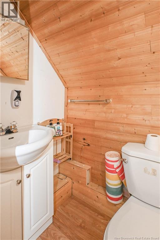 336 Saint-Pierre O. Boulevard, Caraquet, New Brunswick E1W 1A3 - Photo 32 - NB126054