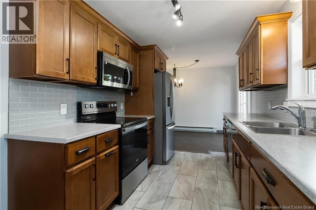 21 Teesdale Street, Moncton, New Brunswick E1A 5K6 - Photo 9 - NB125887