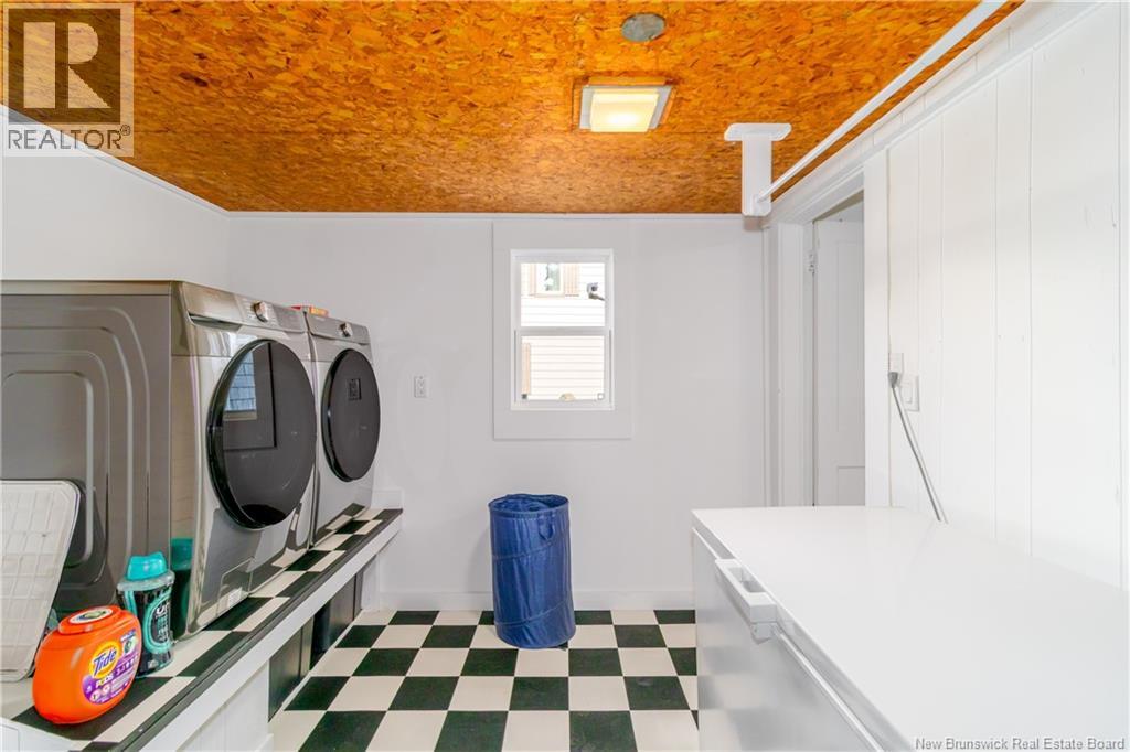 9 Elm Street, Mcadam, New Brunswick  E6J 1X5 - Photo 12 - NB126070