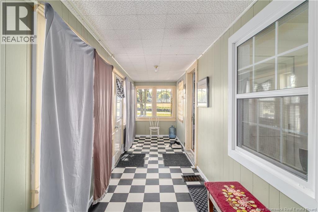 9 Elm Street, Mcadam, New Brunswick  E6J 1X5 - Photo 15 - NB126070