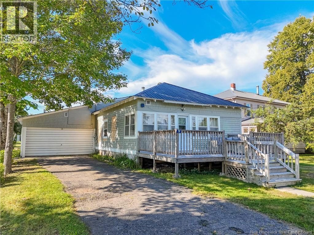 9 Elm Street, Mcadam, New Brunswick  E6J 1X5 - Photo 23 - NB126070