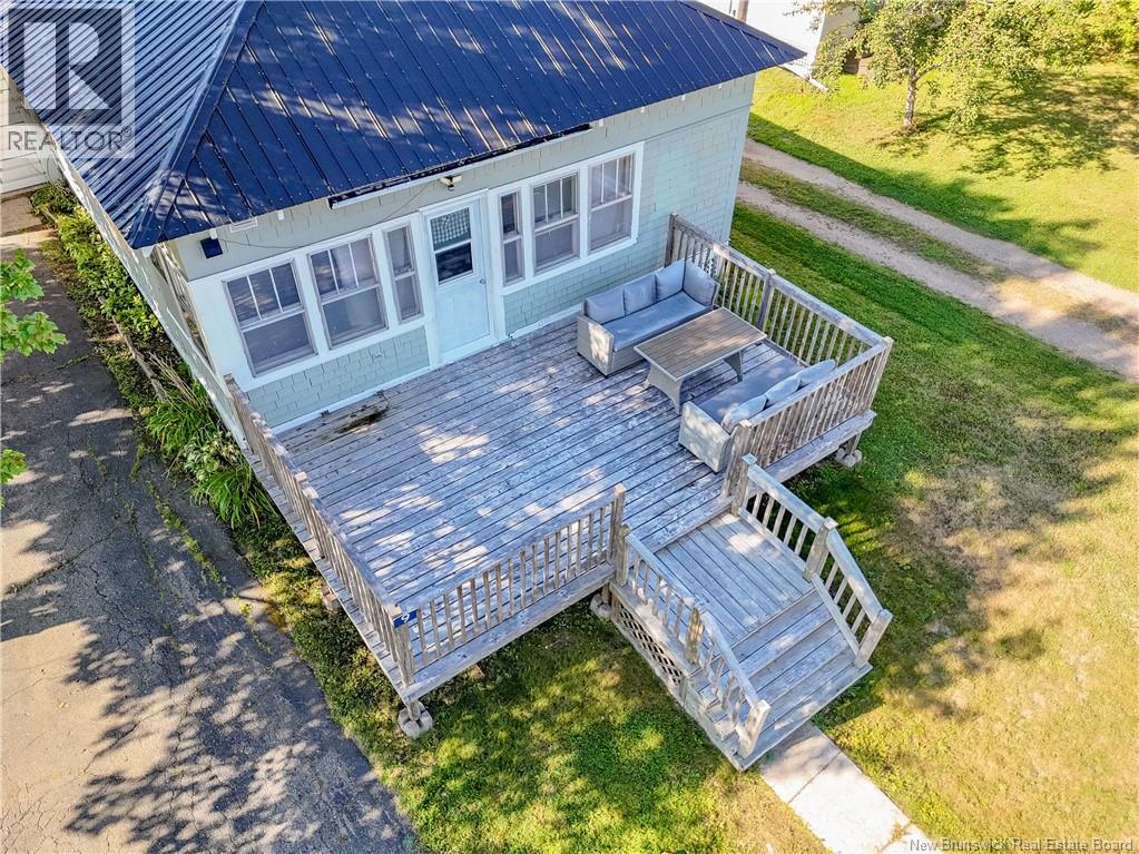 9 Elm Street, Mcadam, New Brunswick  E6J 1X5 - Photo 28 - NB126070