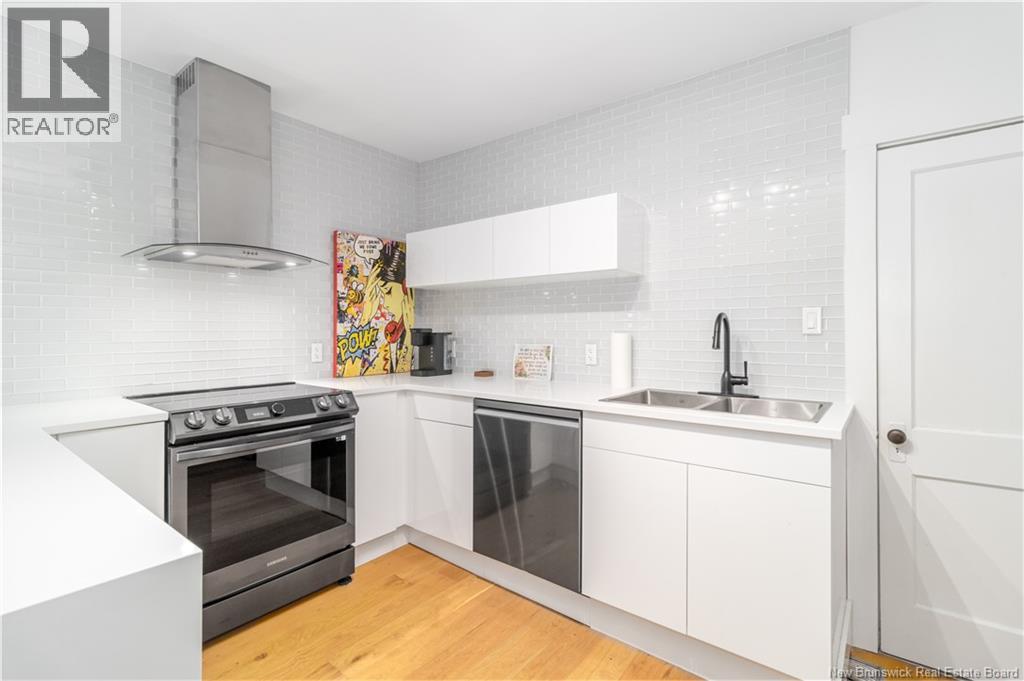 9 Elm Street, Mcadam, New Brunswick  E6J 1X5 - Photo 3 - NB126070