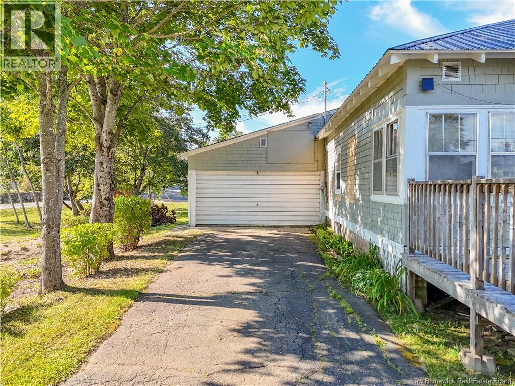 9 Elm Street, Mcadam, New Brunswick  E6J 1X5 - Photo 30 - NB126070