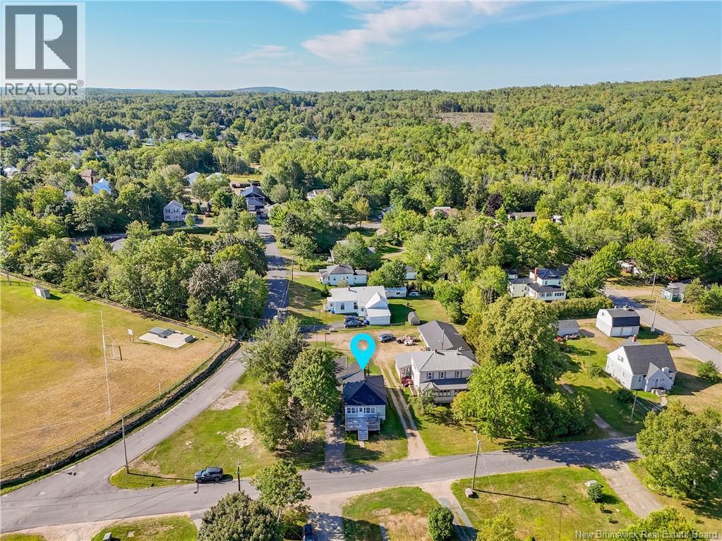 9 Elm Street, Mcadam, New Brunswick  E6J 1X5 - Photo 36 - NB126070