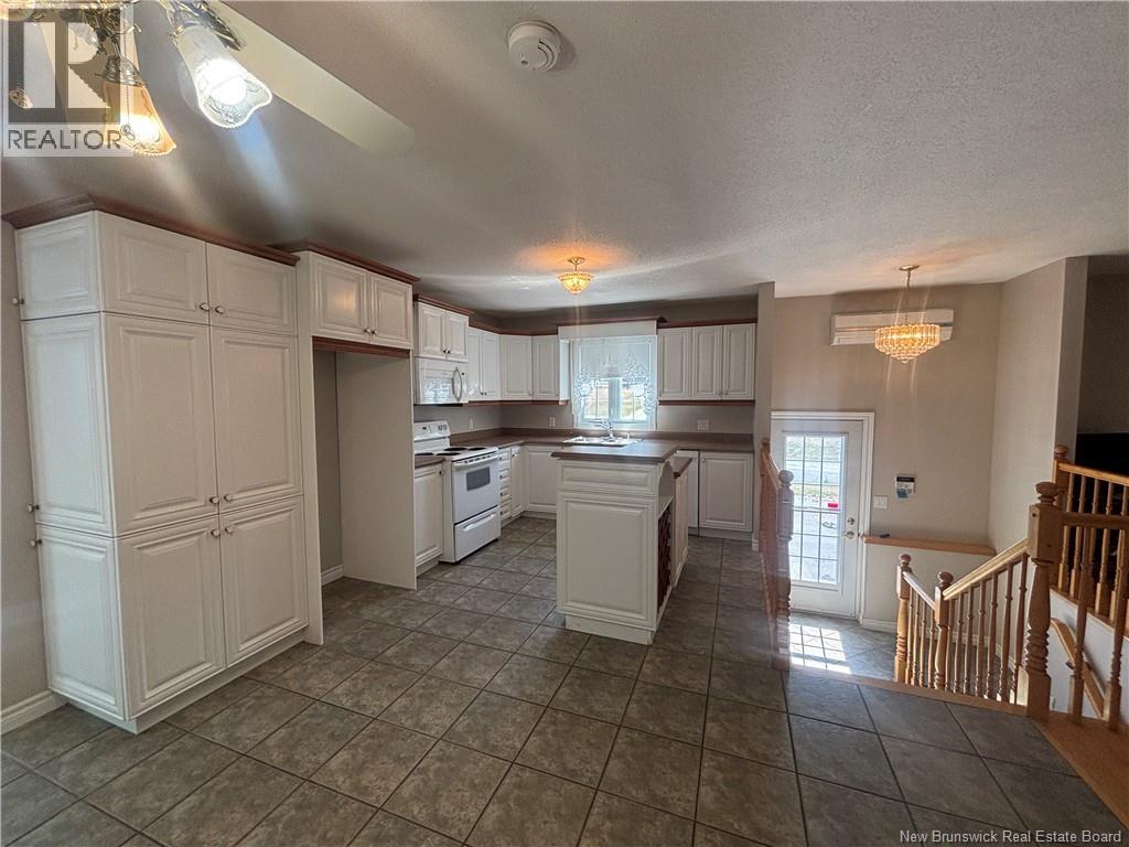 1610 St Peter Avenue, Bathurst, New Brunswick E2A 3B1 - Photo 16 - NB126084