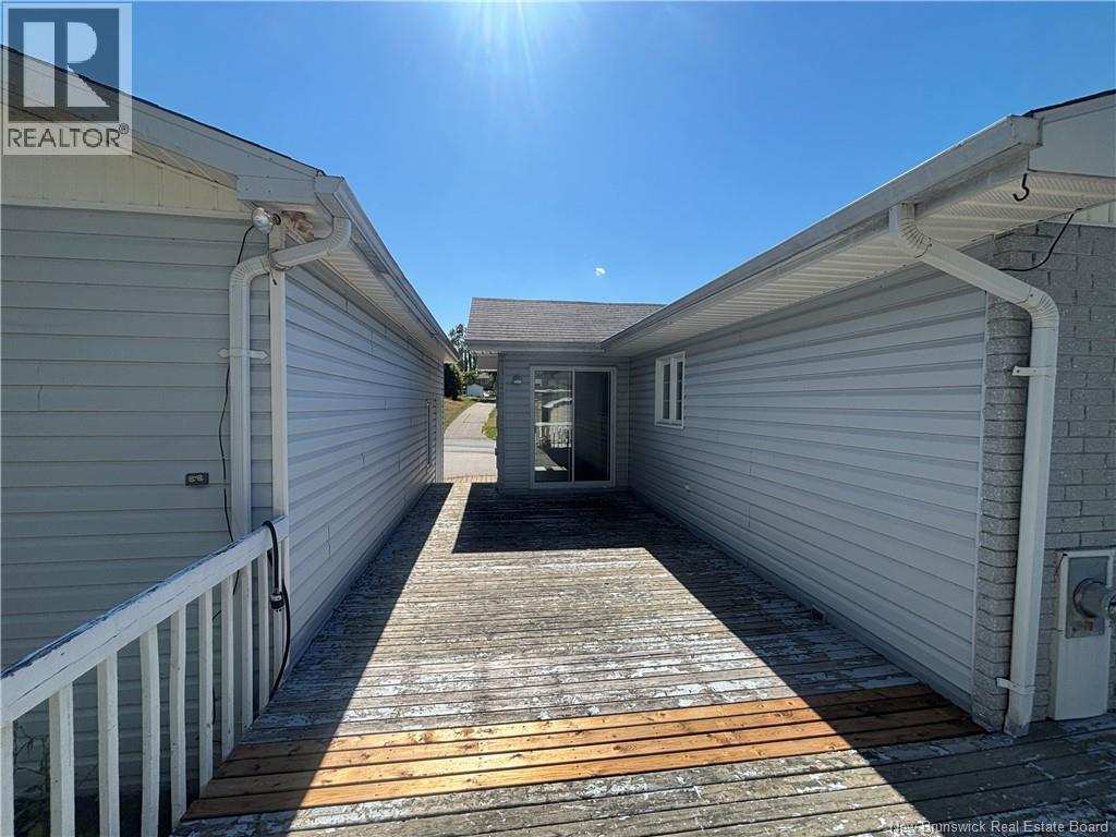 1610 St Peter Avenue, Bathurst, New Brunswick E2A 3B1 - Photo 8 - NB126084