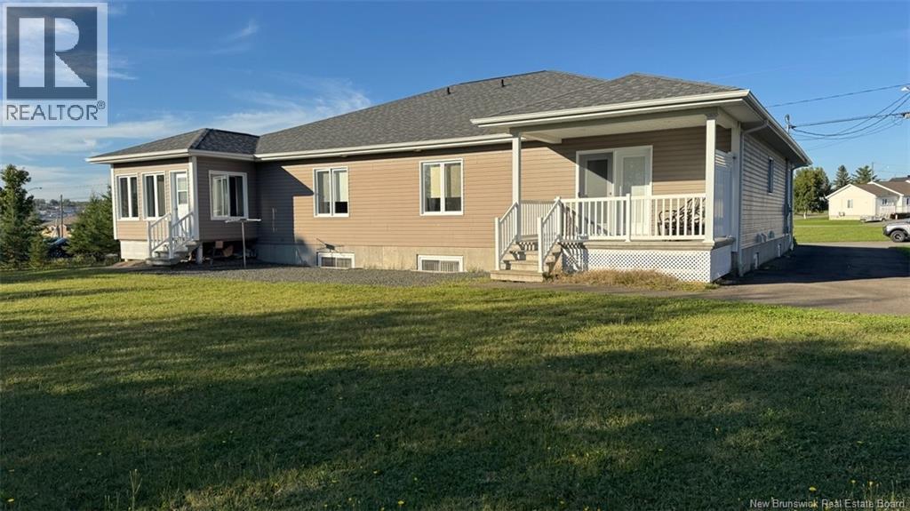 89-91 Taylor Street, Grand-Sault/grand Falls, New Brunswick  E3Y 3W6 - Photo 2 - NB115316