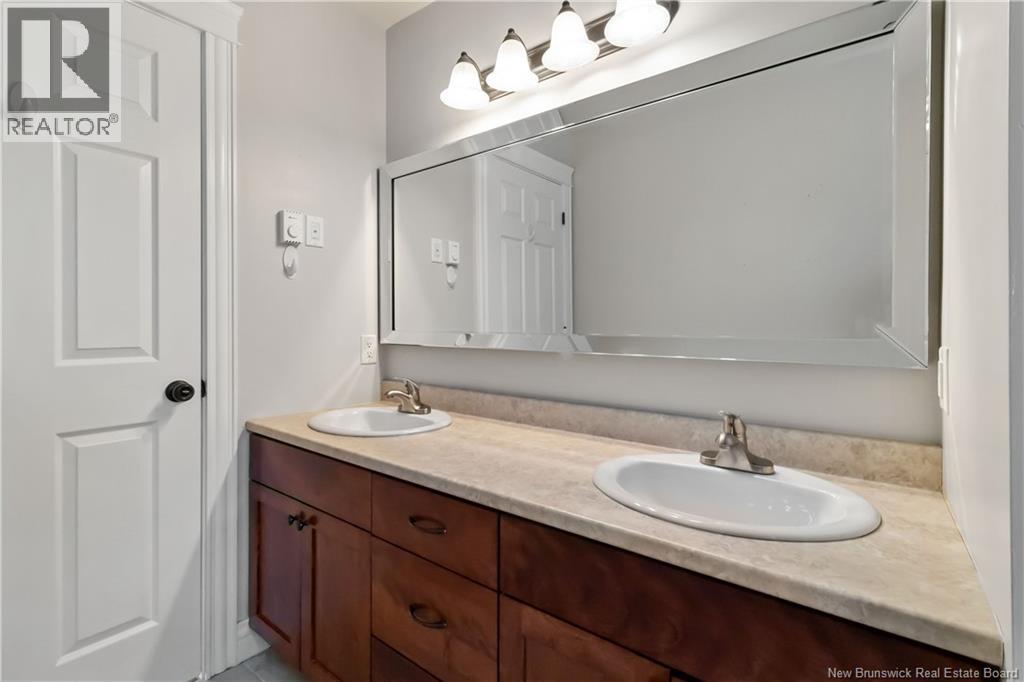 82 Belle Foret, Dieppe, New Brunswick  E1A 7M7 - Photo 24 - NB124111