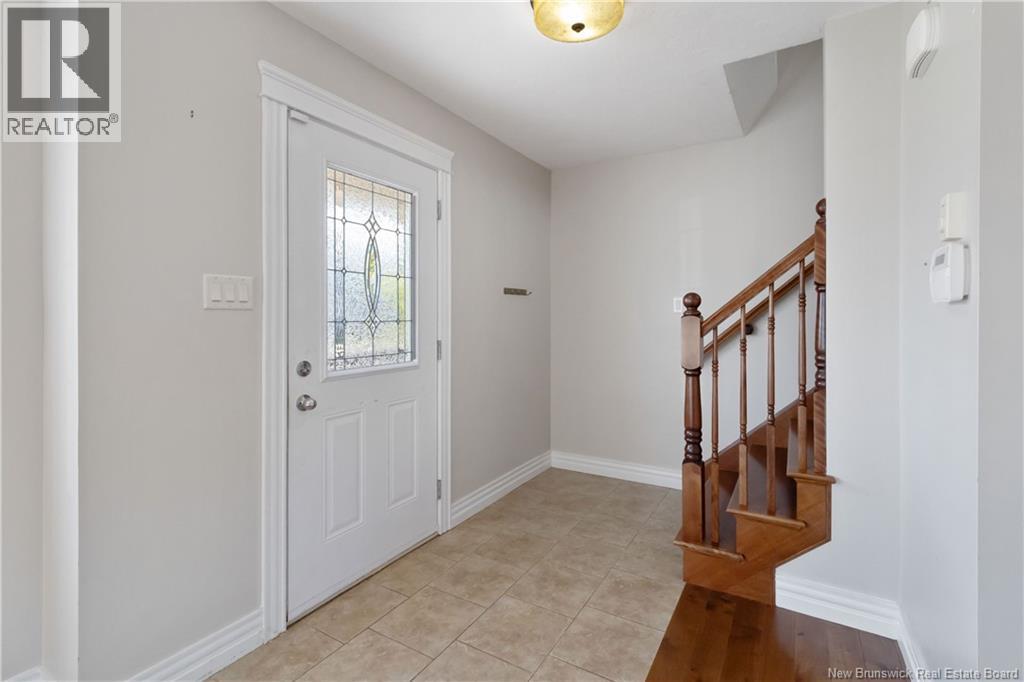 82 Belle Foret, Dieppe, New Brunswick  E1A 7M7 - Photo 3 - NB124111