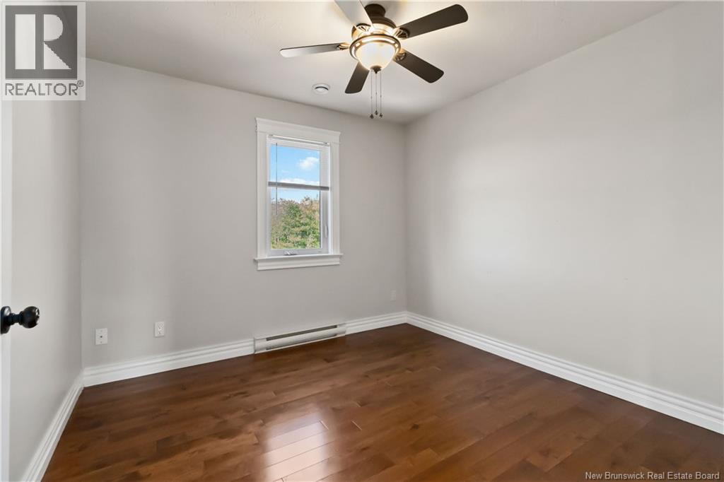 82 Belle Foret, Dieppe, New Brunswick  E1A 7M7 - Photo 32 - NB124111