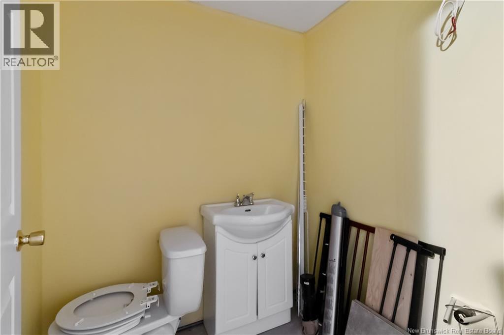 82 Belle Foret, Dieppe, New Brunswick  E1A 7M7 - Photo 39 - NB124111