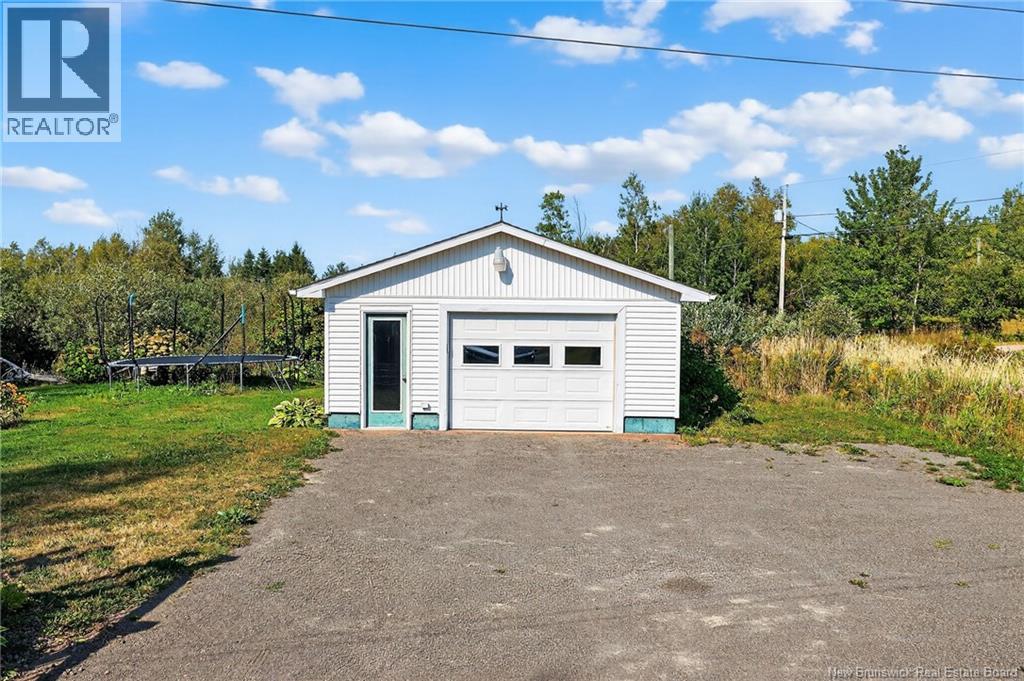 1774 Route 950, Cap-Pelé, New Brunswick  E4N 2Z8 - Photo 3 - NB125840