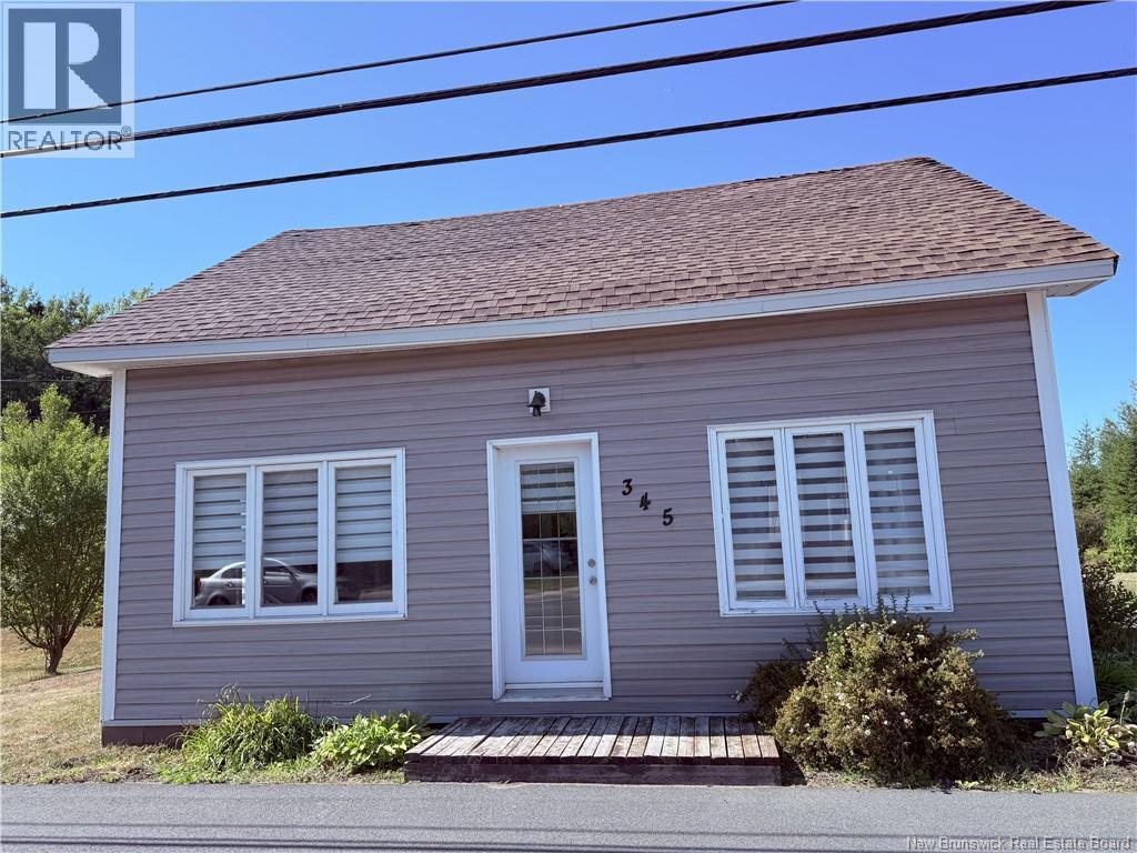 345 1ere Rue, Shippagan, New Brunswick  E8S 2L4 - Photo 3 - NB126304