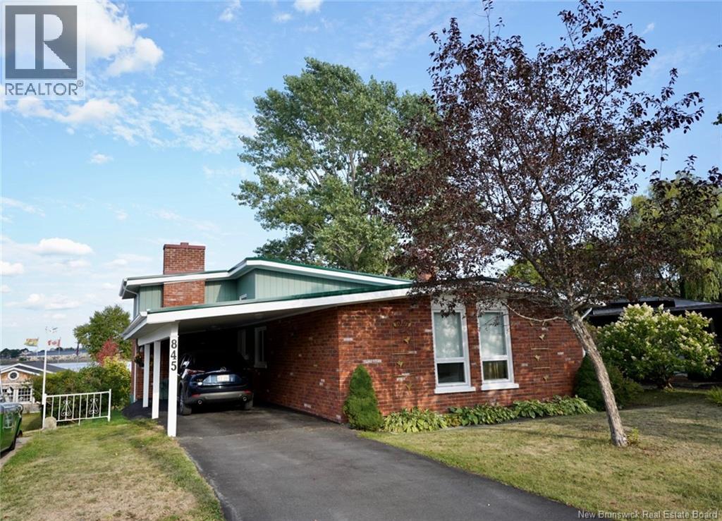 845 O'neil Avenue, Bathurst, New Brunswick E2A 2L2 - Photo 4 - NB125996