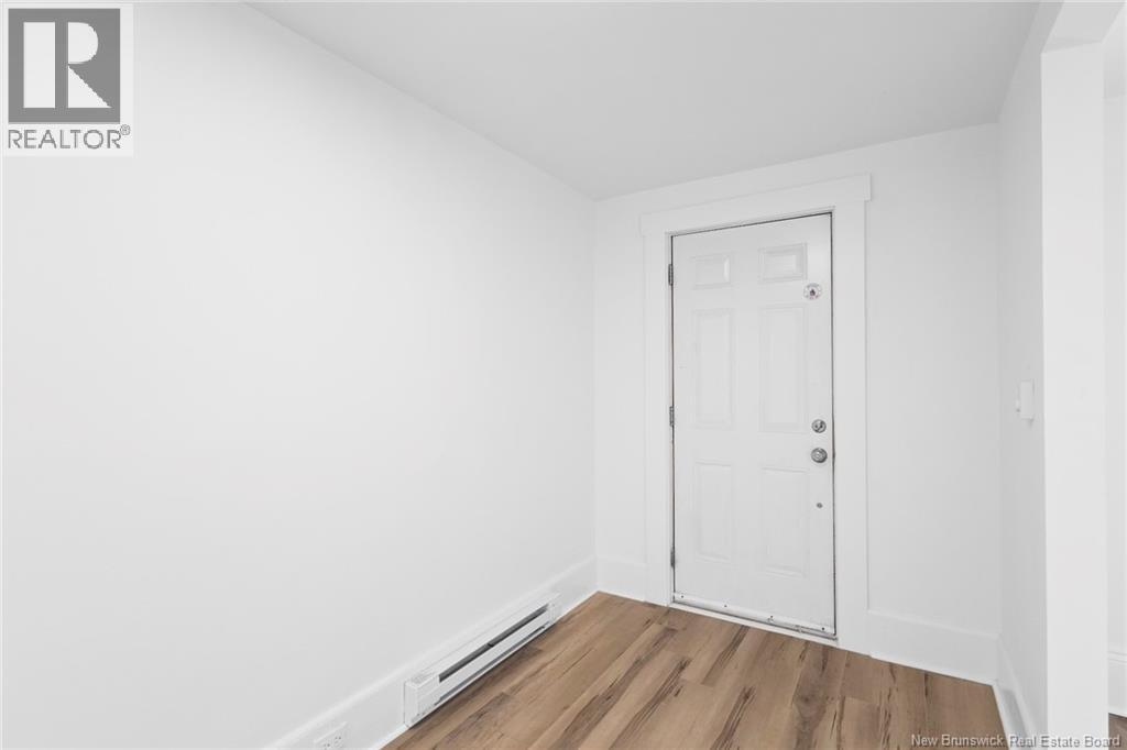 332 Smythe Street, Fredericton, New Brunswick  E3B 3E2 - Photo 7 - NB126445