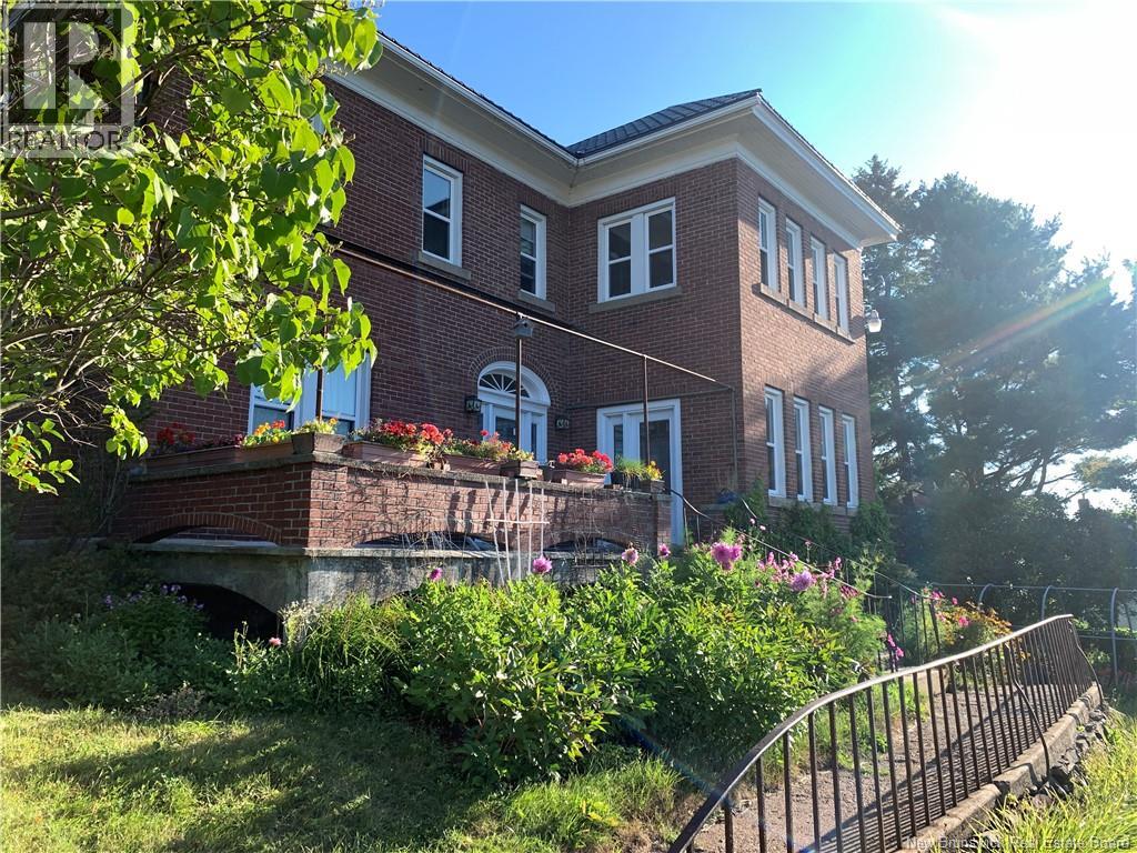 157 Renfrew, Dalhousie, New Brunswick E8C 2H9 - Photo 3 - NB126202