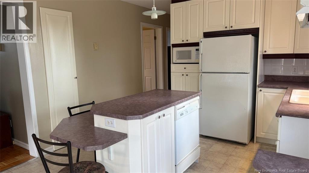 17 Cyr Street, Saint-Quentin, New Brunswick  E8A 1L6 - Photo 3 - NB126402