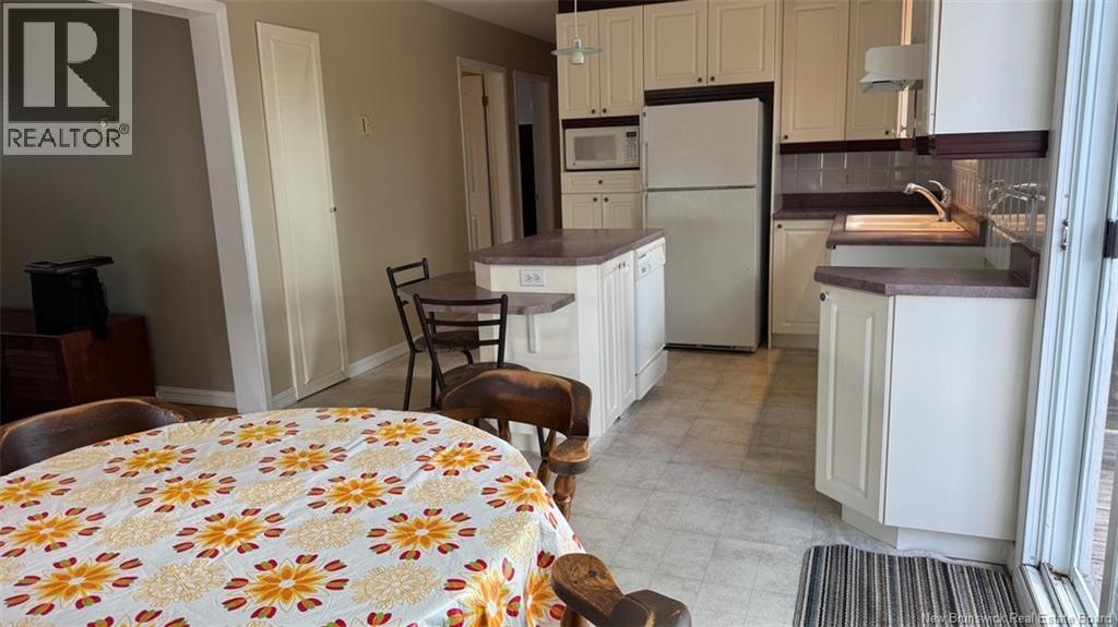 17 Cyr Street, Saint-Quentin, New Brunswick  E8A 1L6 - Photo 4 - NB126402